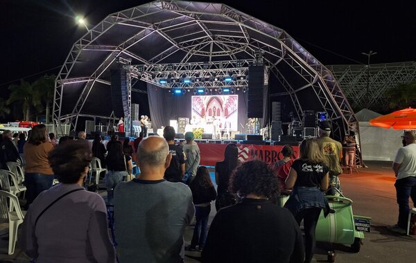 Celebração de Santa Missa e realização de Ação entre Amigos, organizados pela Paróquia Santo Antônio Macaé, agregam valor ao 07° Anual Quebradores Hoodride